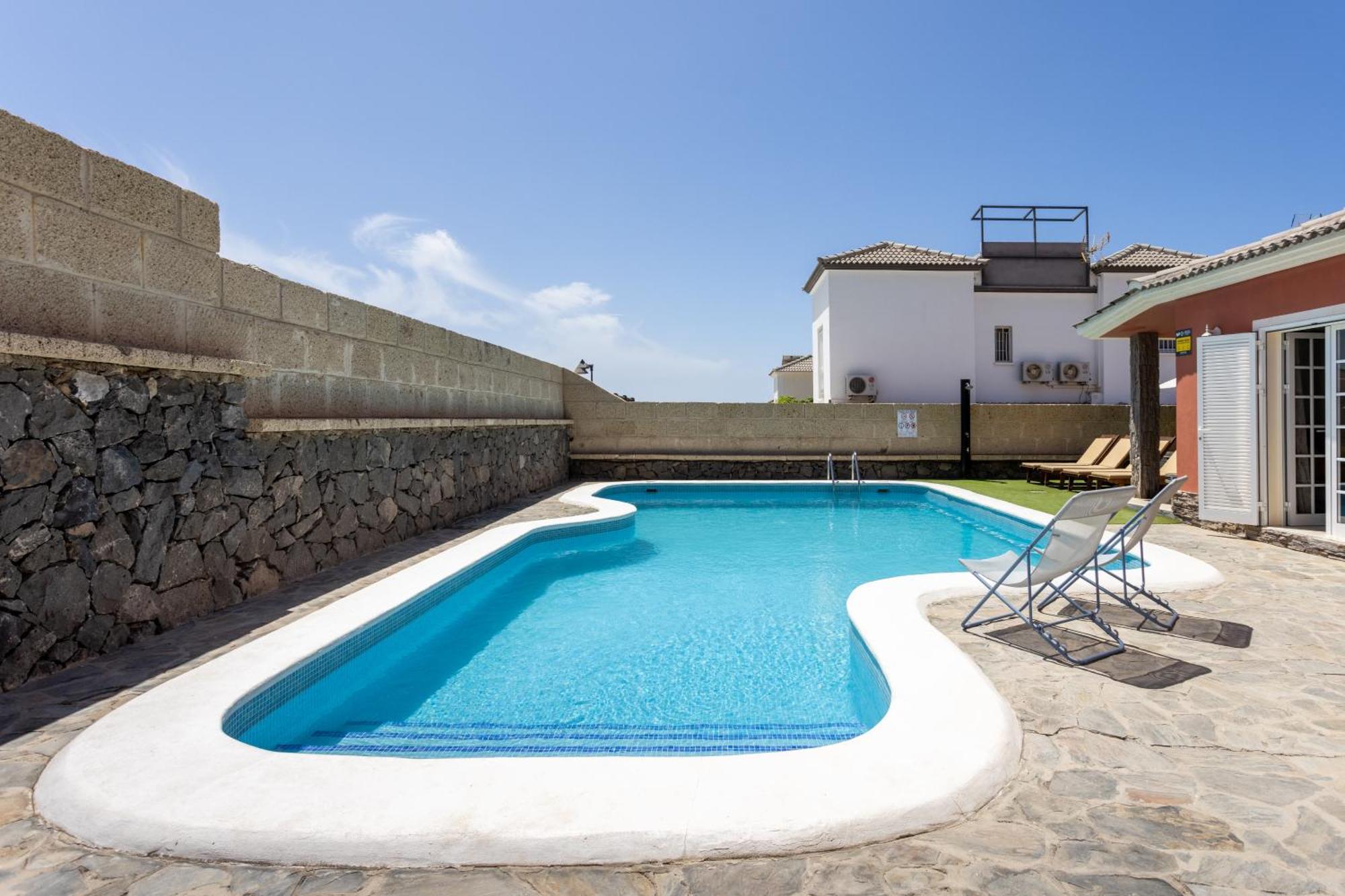Villa Chloe Costa Adeje Tenerifesummervillas Giant Private Pool 11 Meters Long Exterior foto