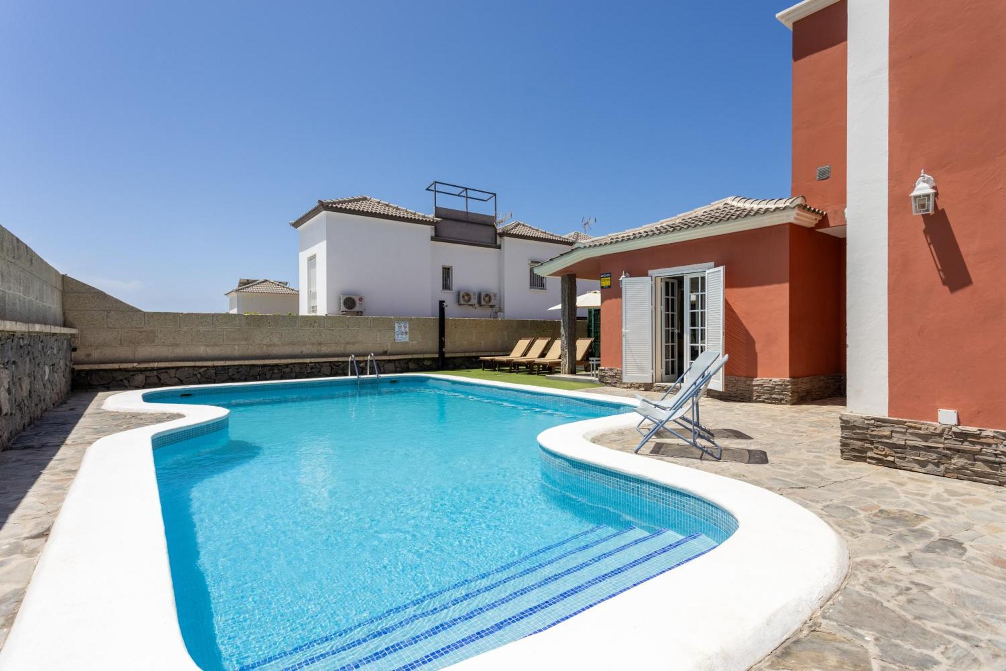 Villa Chloe Costa Adeje Tenerifesummervillas Giant Private Pool 11 Meters Long Exterior foto