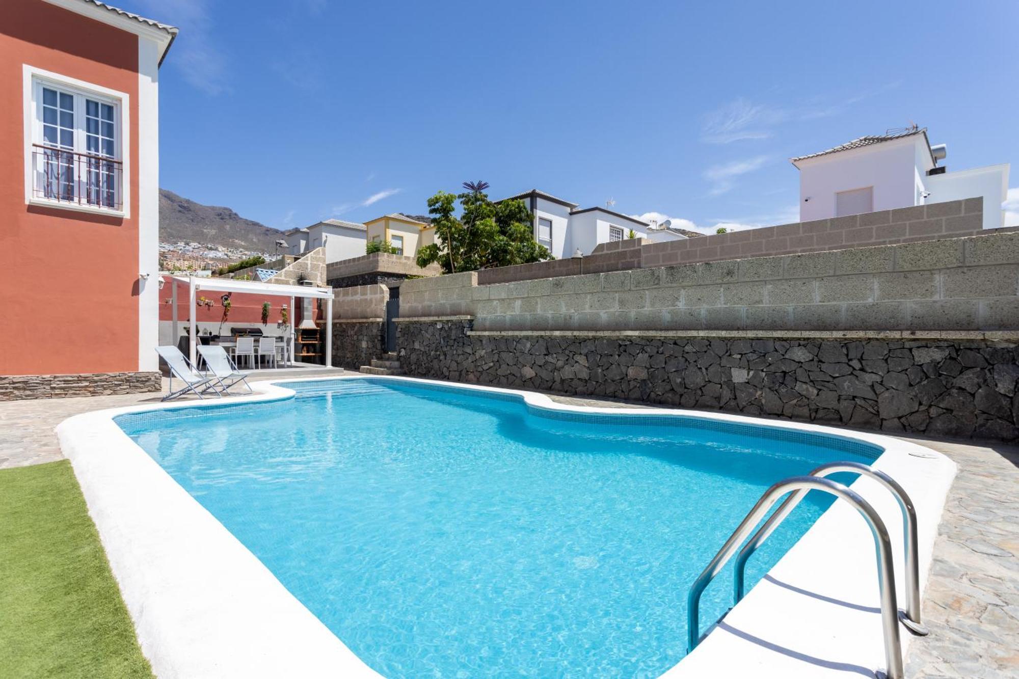 Villa Chloe Costa Adeje Tenerifesummervillas Giant Private Pool 11 Meters Long Exterior foto